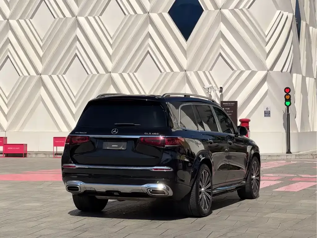 Mercedes-Benz GLS — фото 4