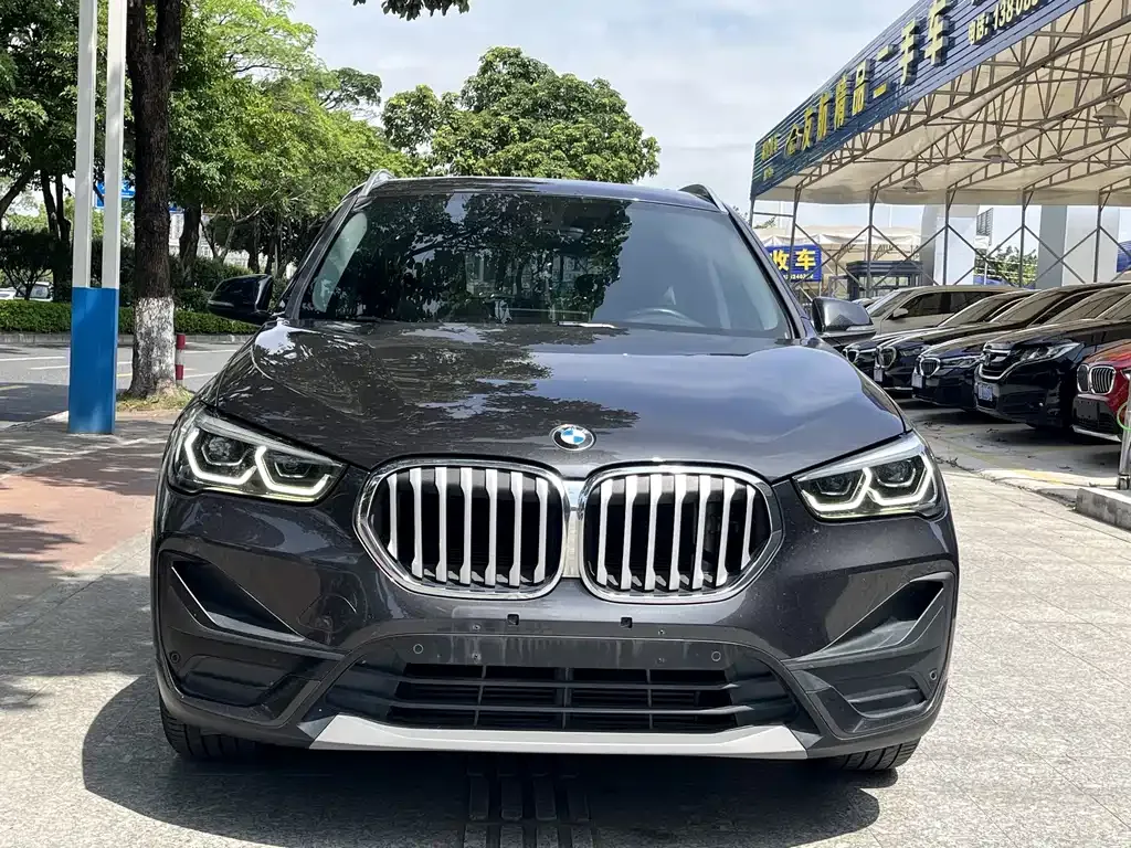 BMW X1 — фото 10