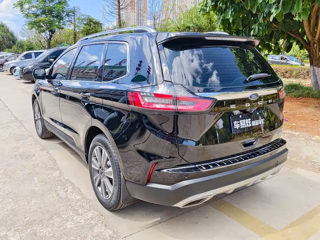 Ford Edge — фото 6