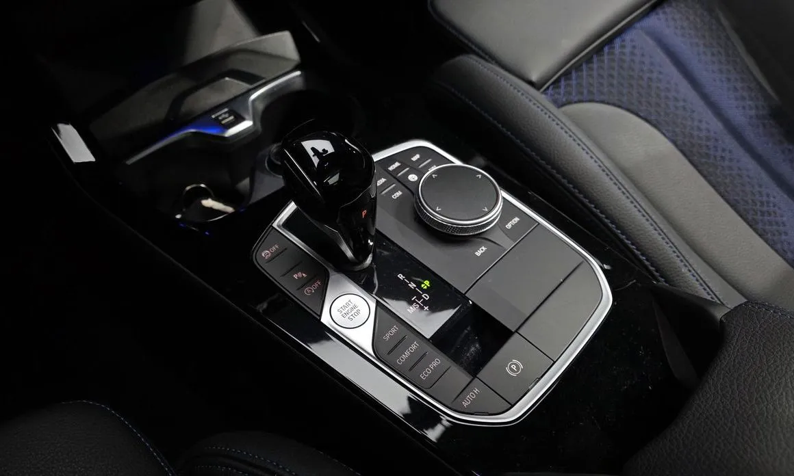 BMW 1-Series 2024 из KR, фото 6