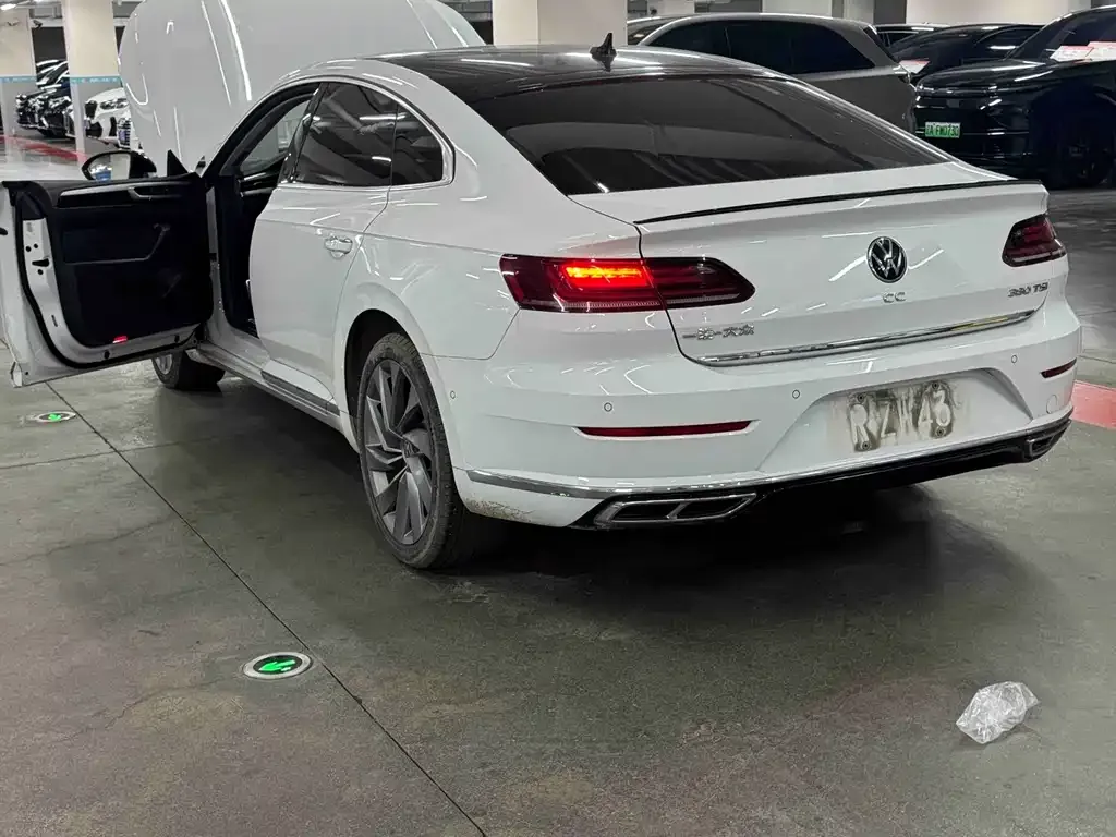 Volkswagen CC — фото 5