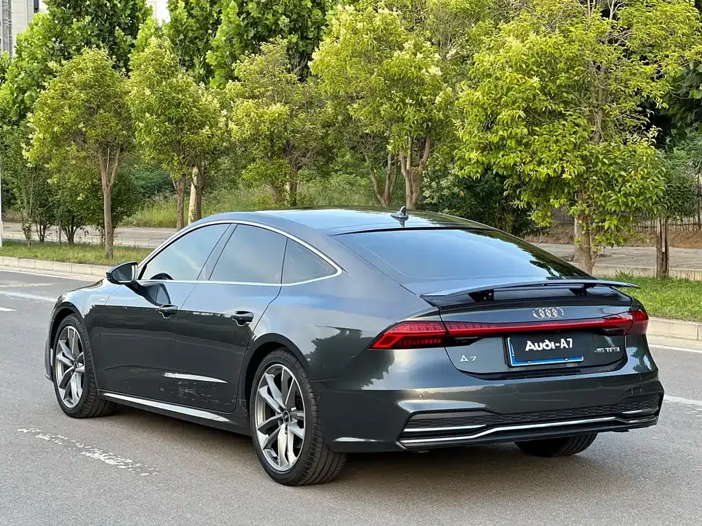 Audi A7 — фото 9