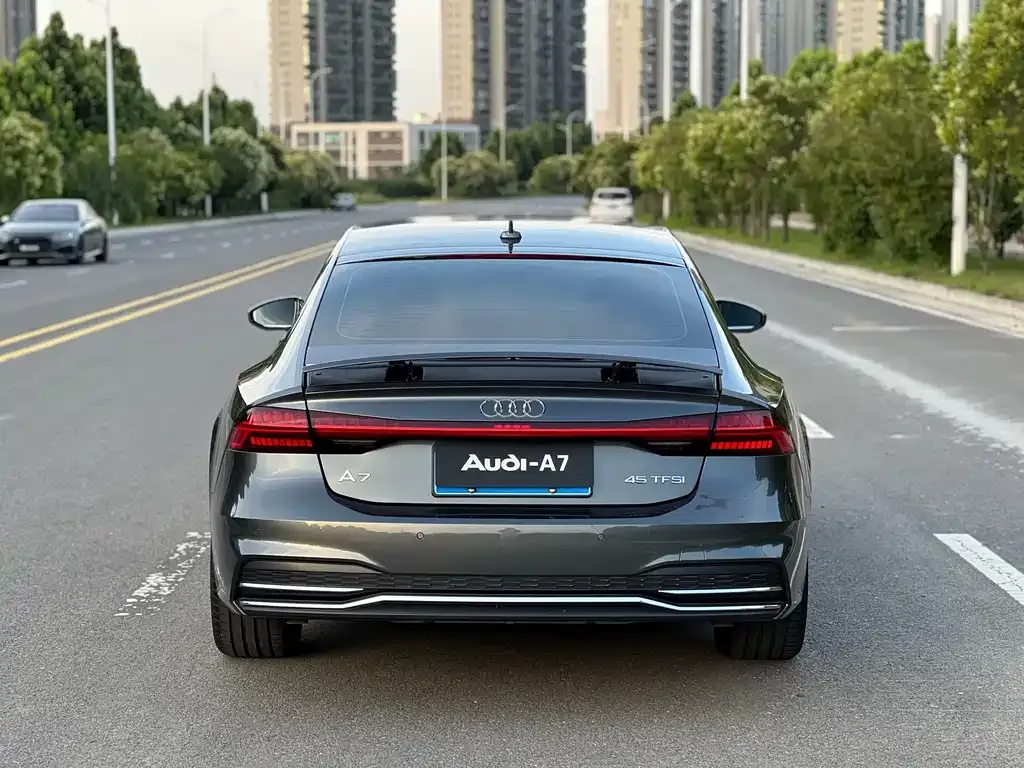 Audi A7 — фото 4