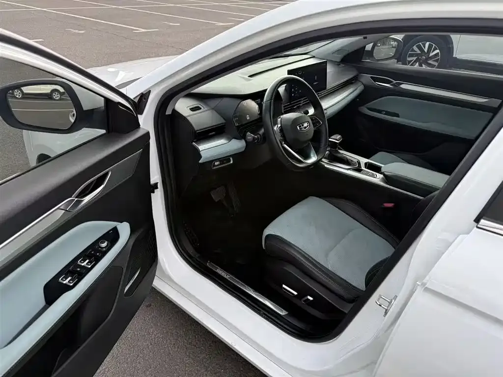 Geely Emgrand L 2021 из CN, фото 3