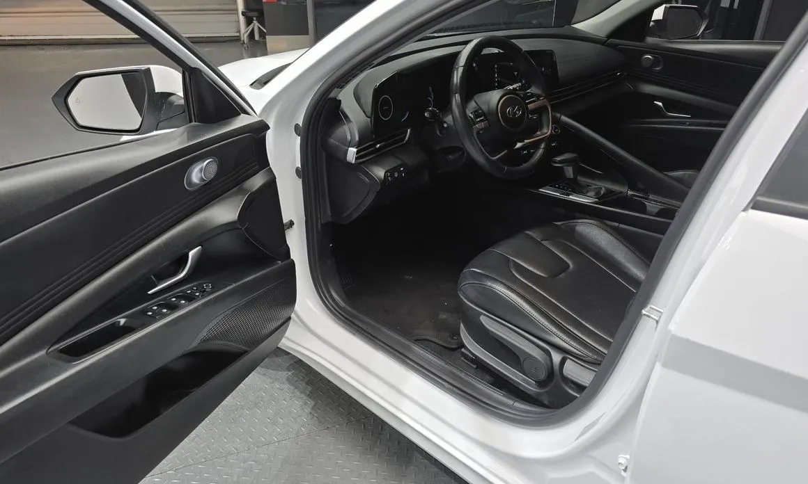 Hyundai AVANTE 2023 из KR, фото 7