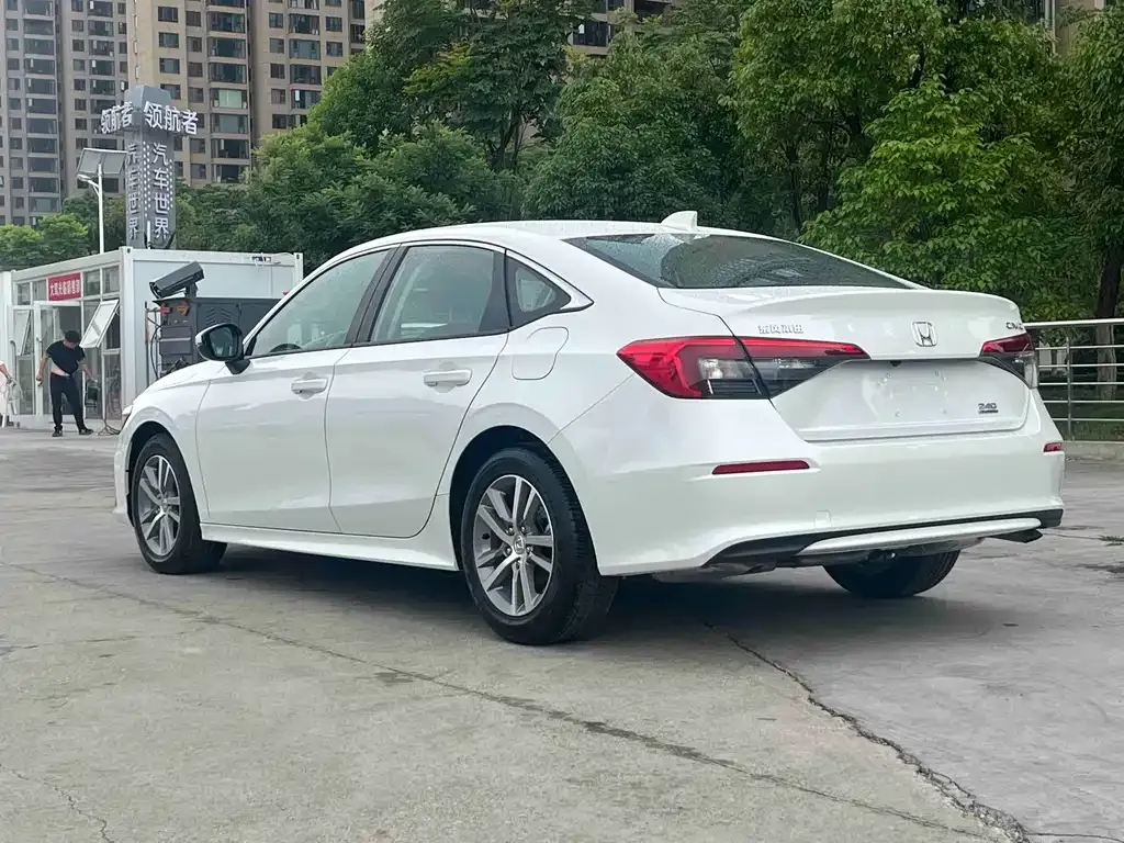 Honda Civic — фото 7
