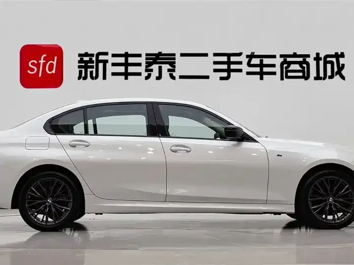 BMW 3 Series 2023 из CN, фото 2