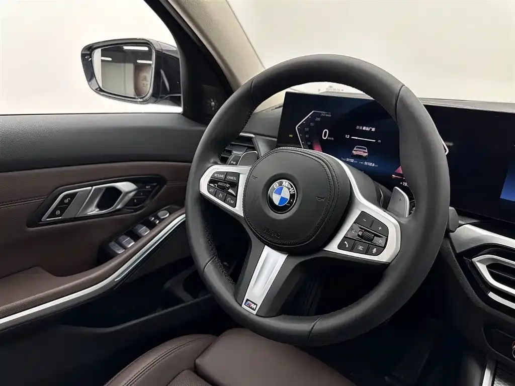 BMW 3 Series 2023 из CN, фото 9