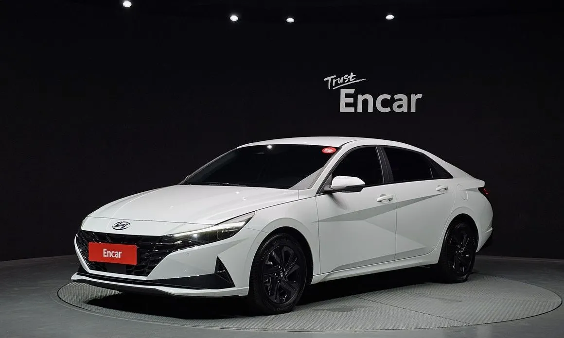 Hyundai AVANTE 2023 из KR, фото 1