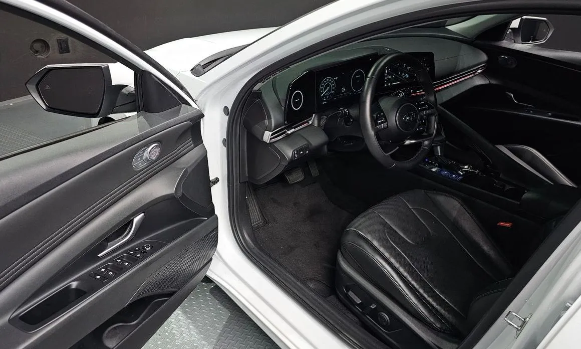 Hyundai AVANTE 2023 из KR, фото 10