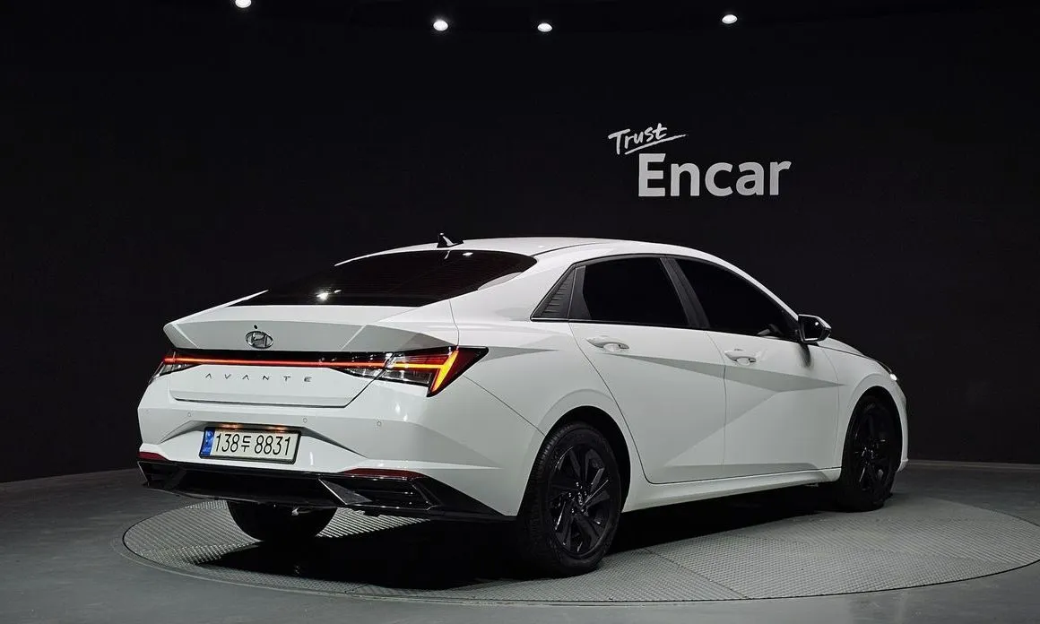 Hyundai AVANTE 2023 из KR, фото 3