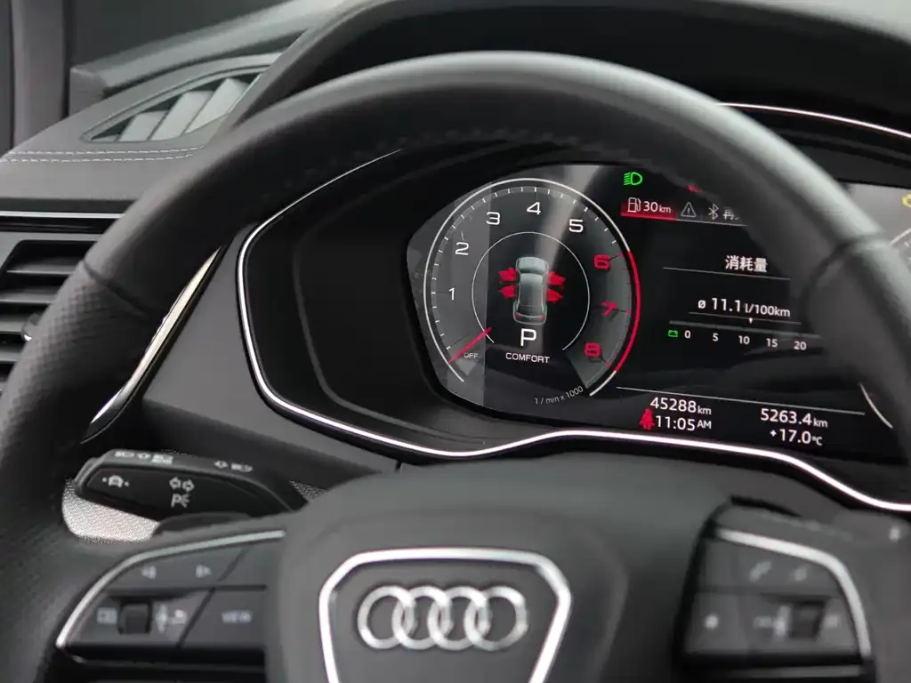Audi Q5L Sportback — фото 7