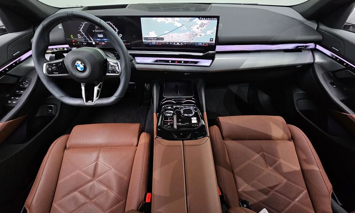 BMW 5-Series 2025 из KR, фото 8