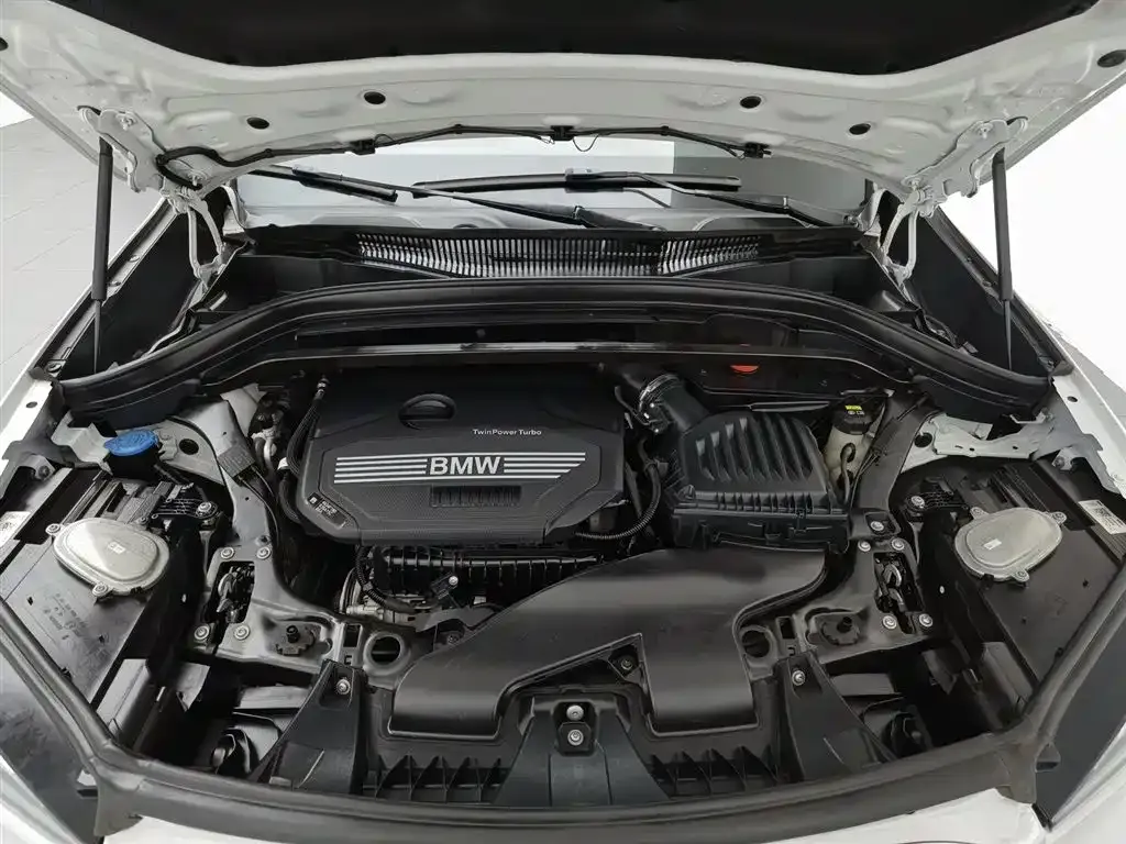 BMW X1 2021 из CN, фото 8