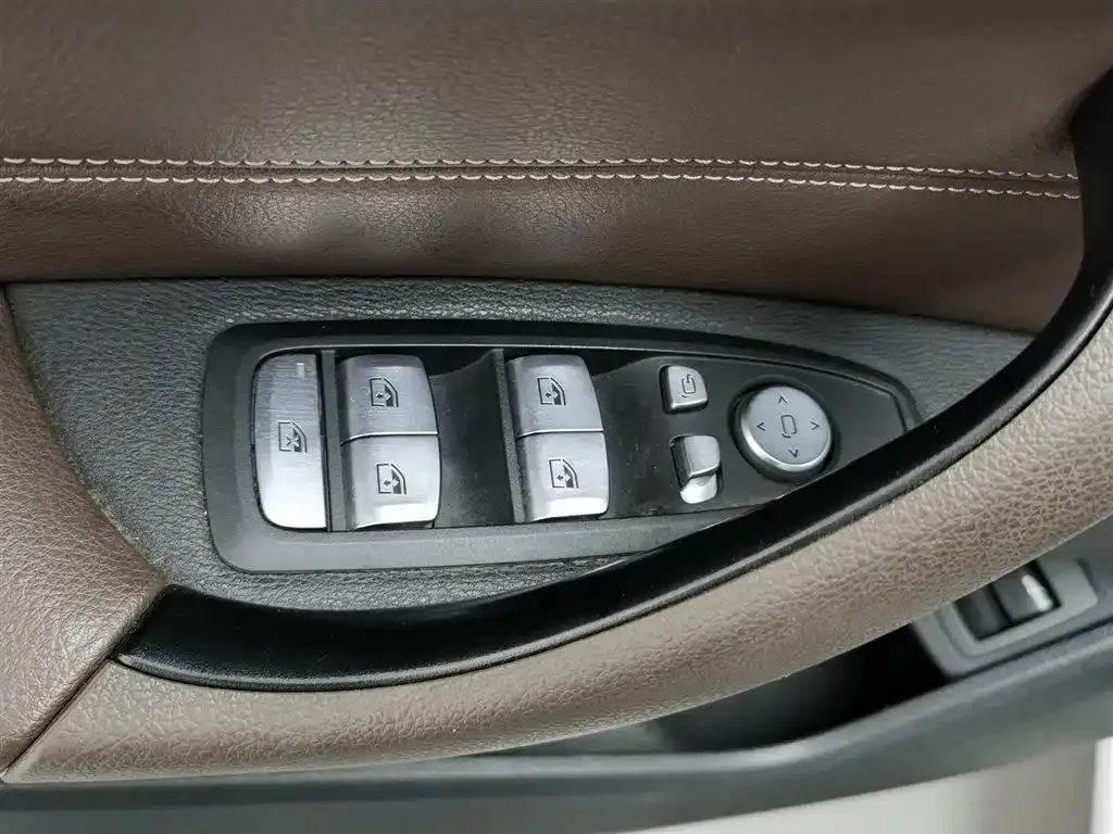 BMW X1 2021 из CN, фото 9