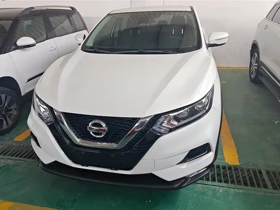 Nissan Qashqai — фото 8