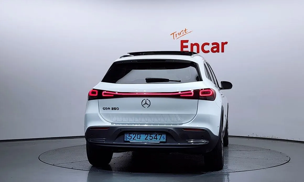 Mercedes-Benz EQA 2023 из KR, фото 10
