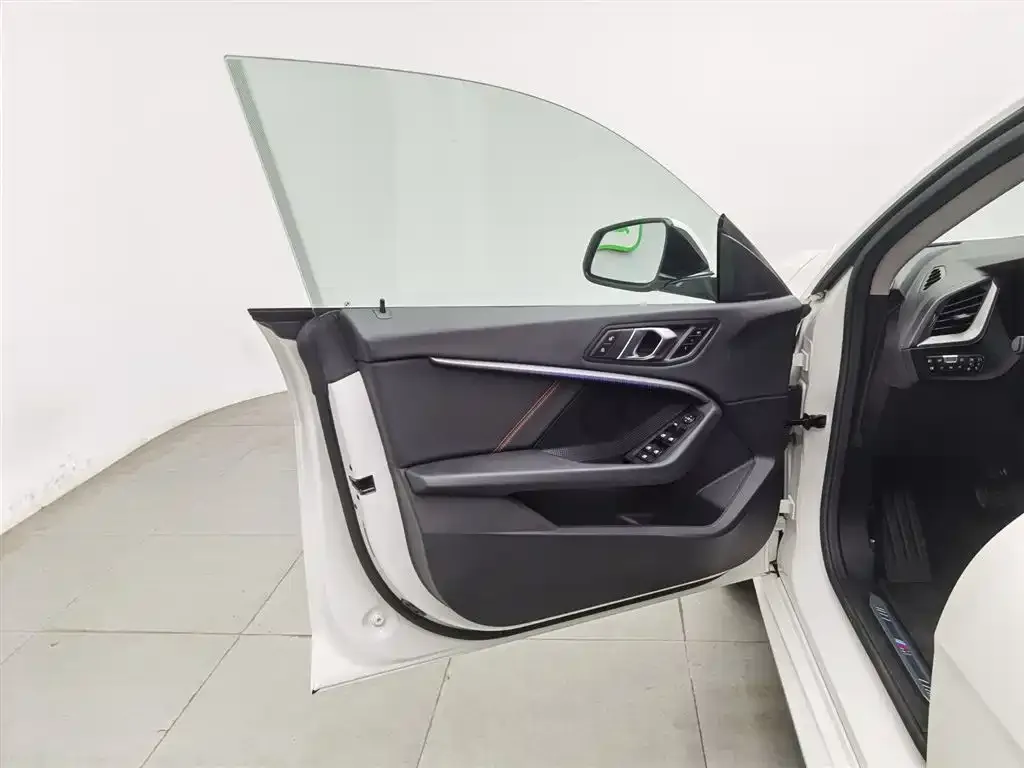 BMW 2 Series (Import) 2023 из CN, фото 3