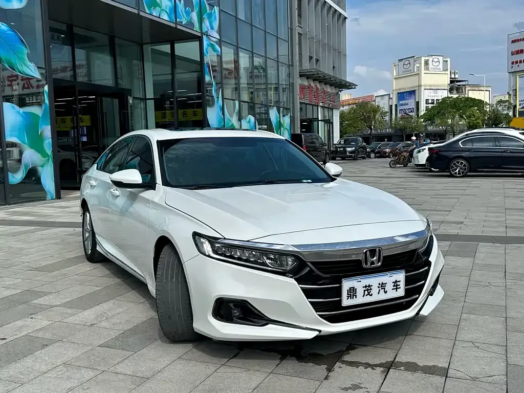Honda Accord — фото 5