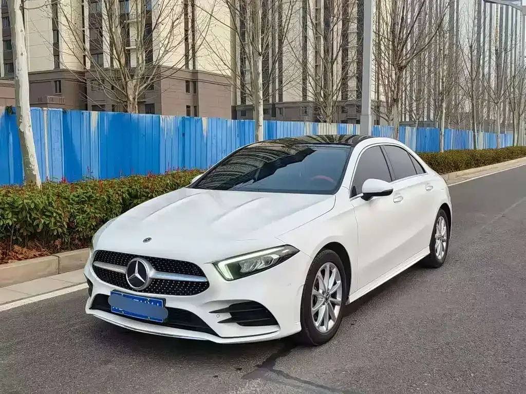 Mercedes-Benz A-Class — фото 1