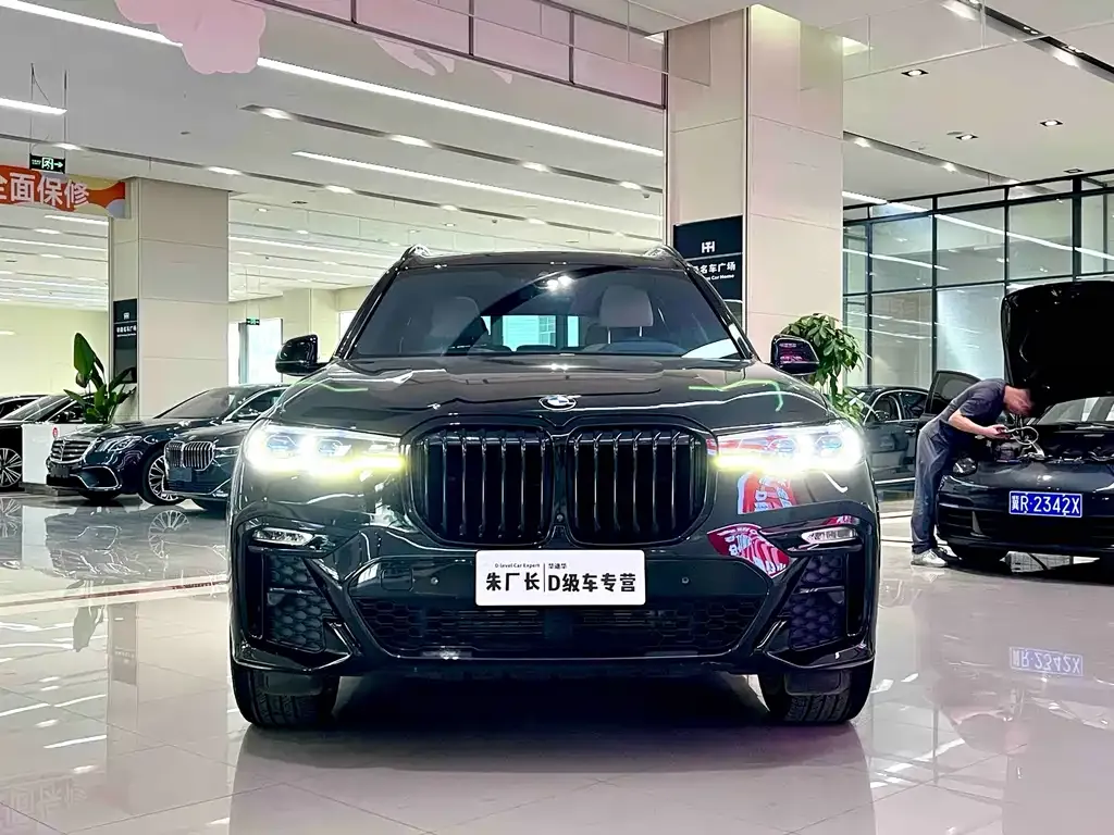 BMW X7 2022 из CN, фото 2