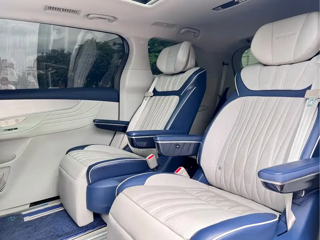 Roewe iMAX8 — фото 3