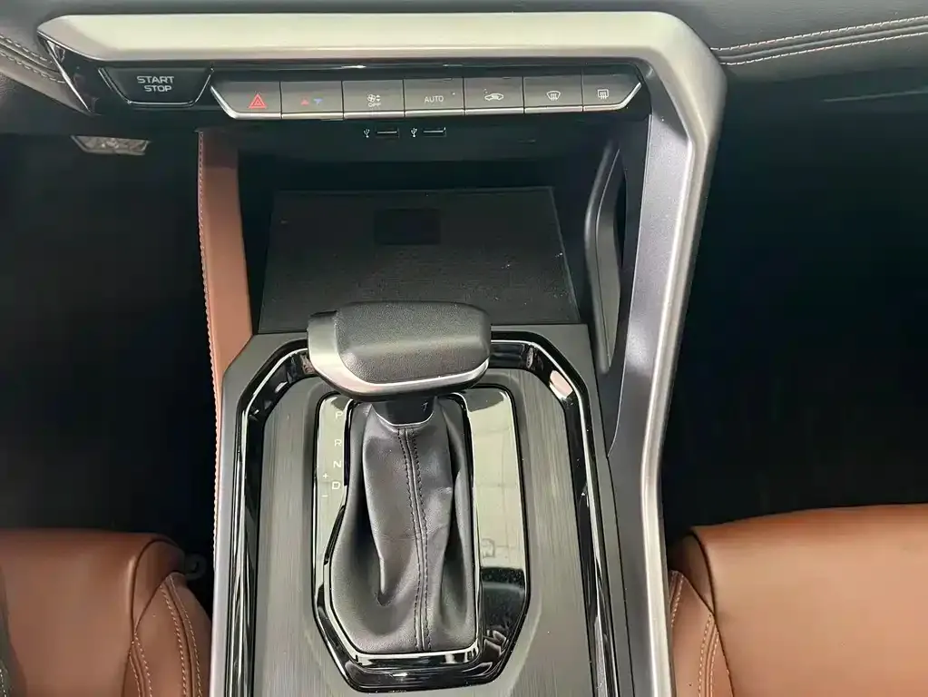 Geely Vision X6 — фото 7