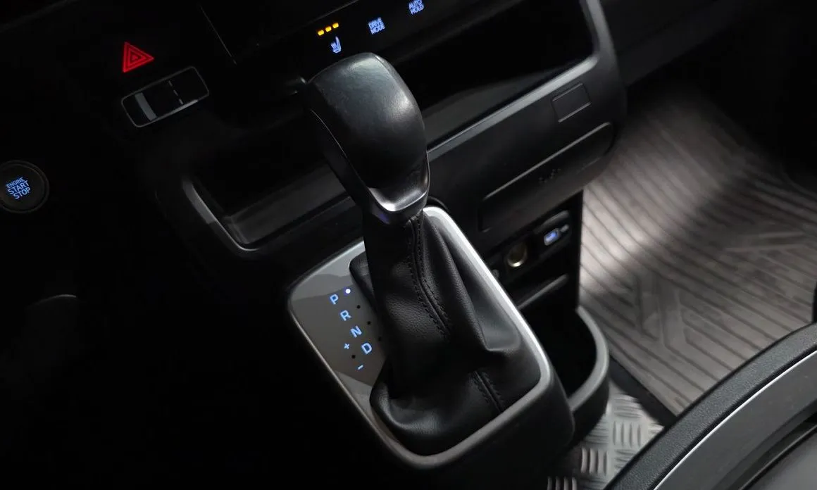 Hyundai Staria 2023 из KR, фото 3