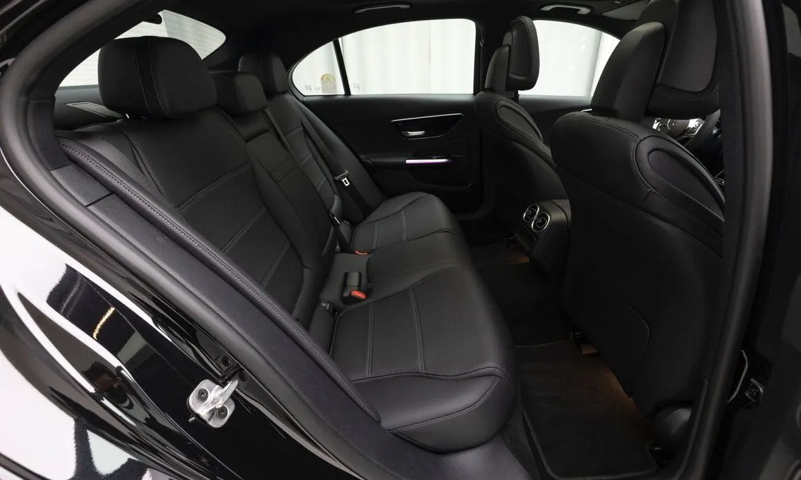 Mercedes-Benz C-Class 2025 из KR, фото 5