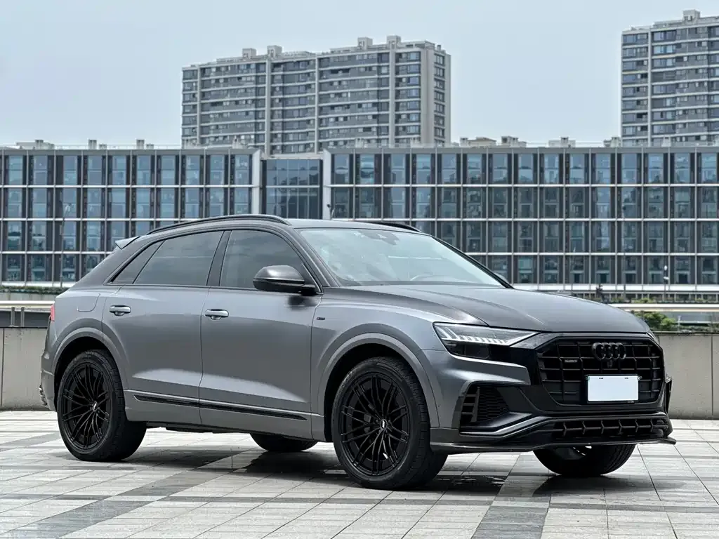 Audi Q8 2021 из CN, фото 7