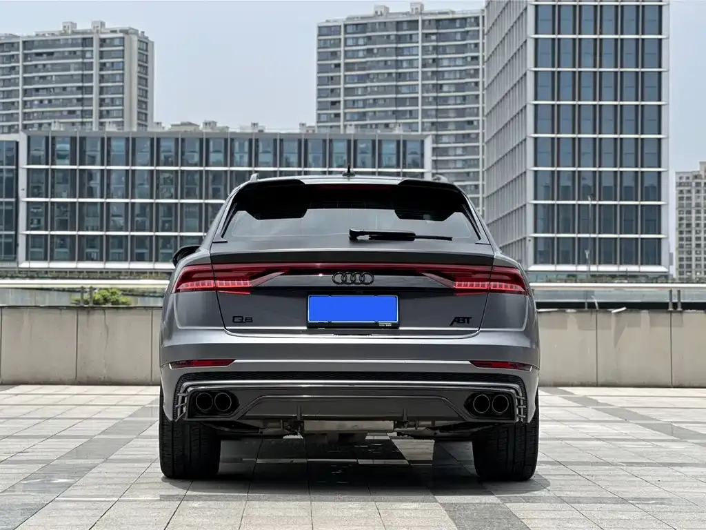 Audi Q8 2021 из CN, фото 10
