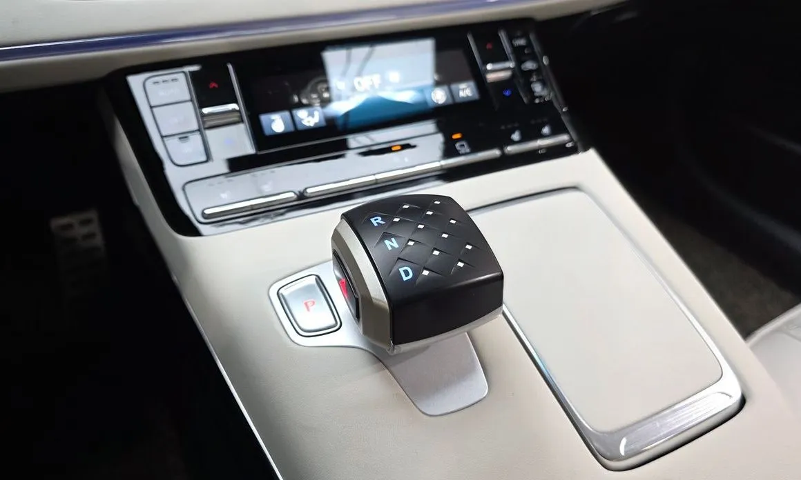 Hyundai Grandeur 2022 из KR, фото 3