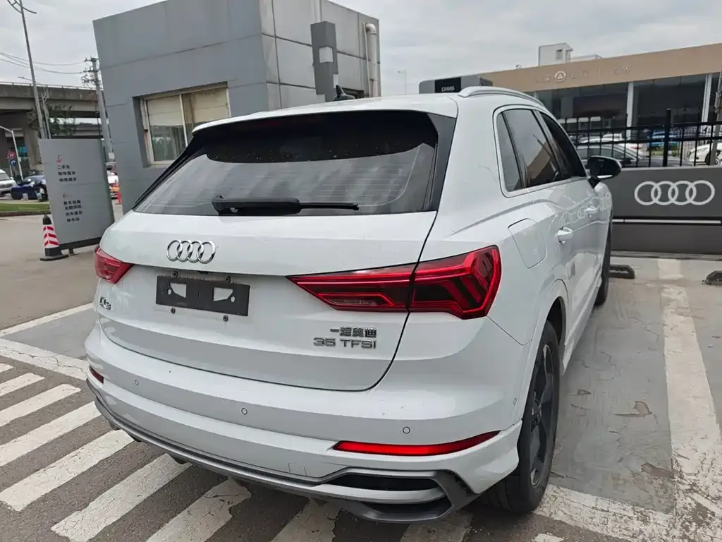 Audi Q3 — фото 3