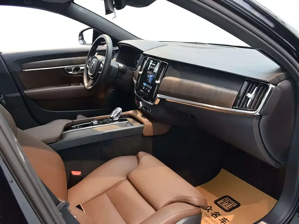 Volvo S90 — фото 3