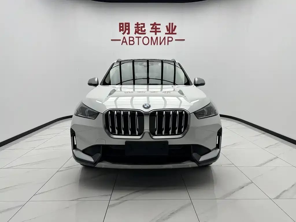 BMW X1 — фото 5