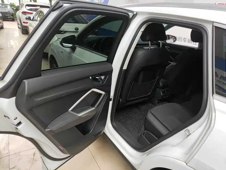 Audi Q3 2022 из CN, фото 8