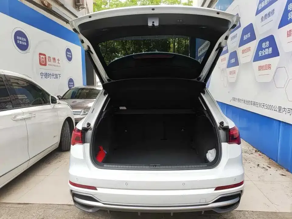 Audi Q3 2022 из CN, фото 5