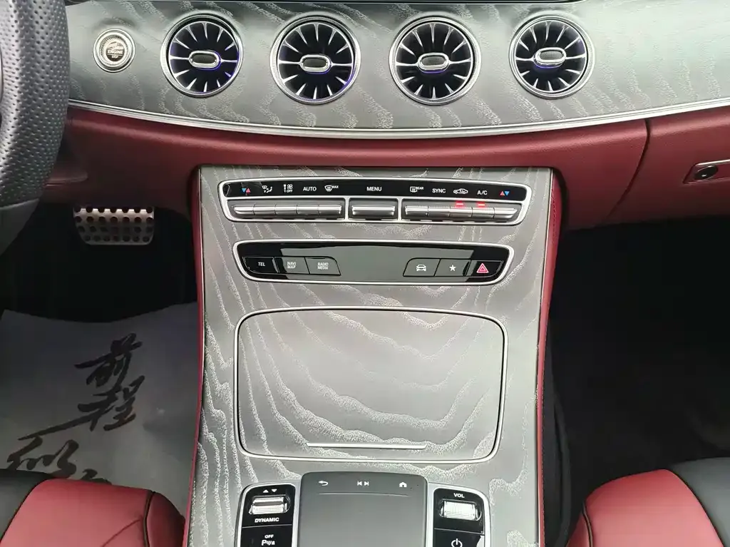 Mercedes-Benz CLS — фото 6