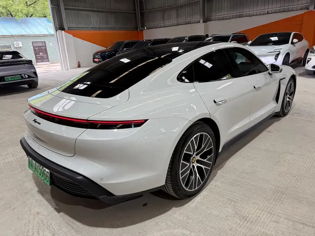 Porsche Taycan 2021 из CN, фото 3