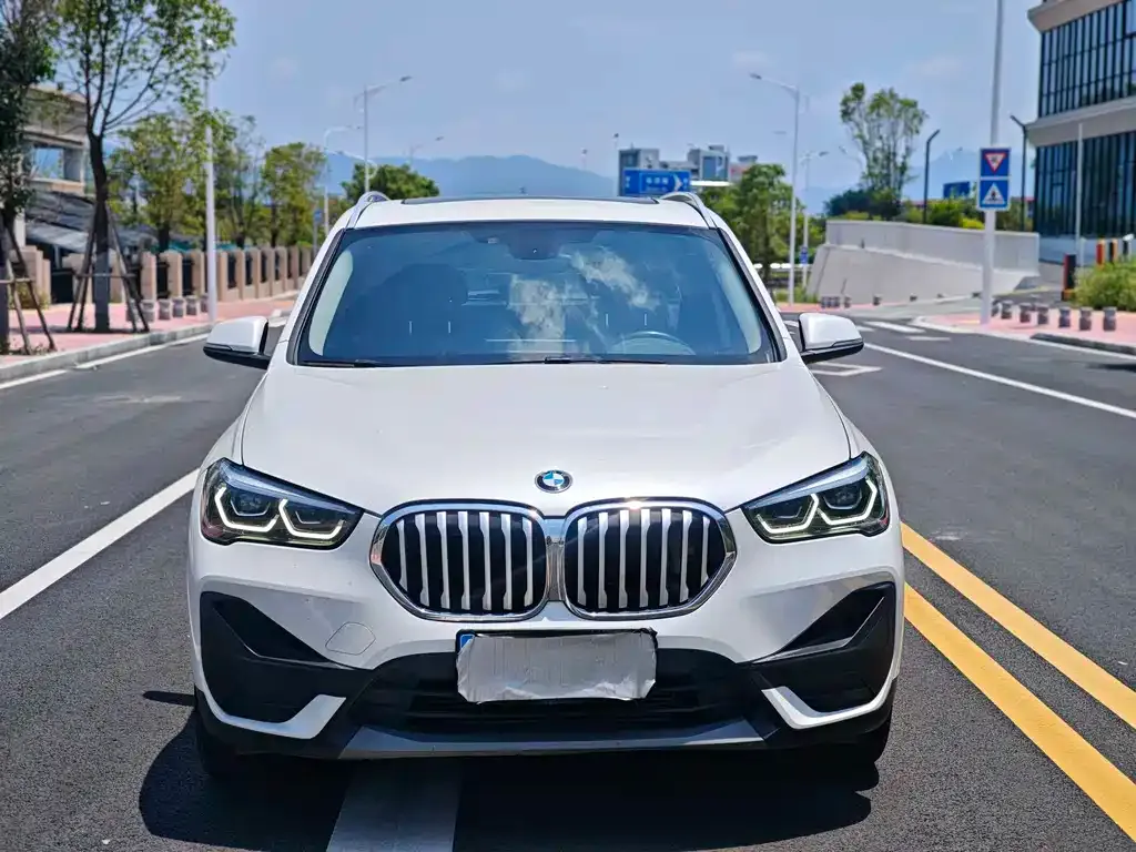 BMW X1 — фото 6