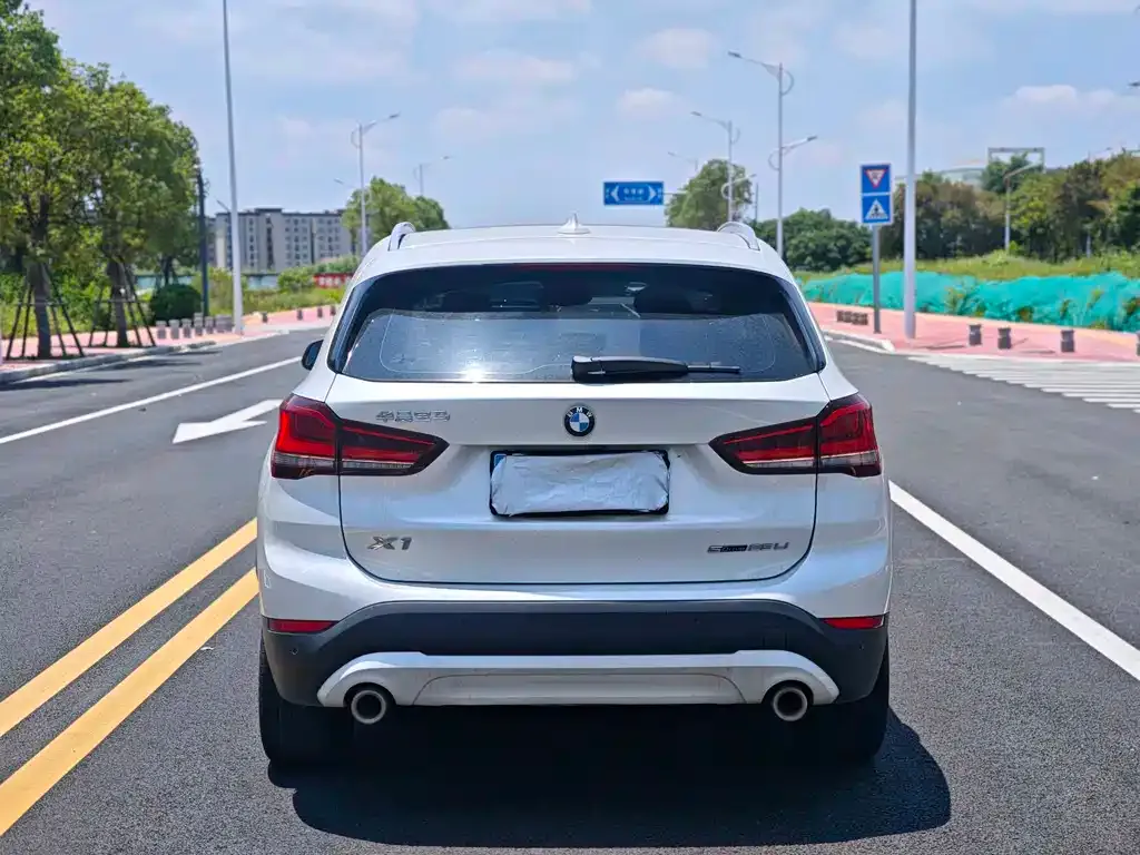 BMW X1 — фото 3