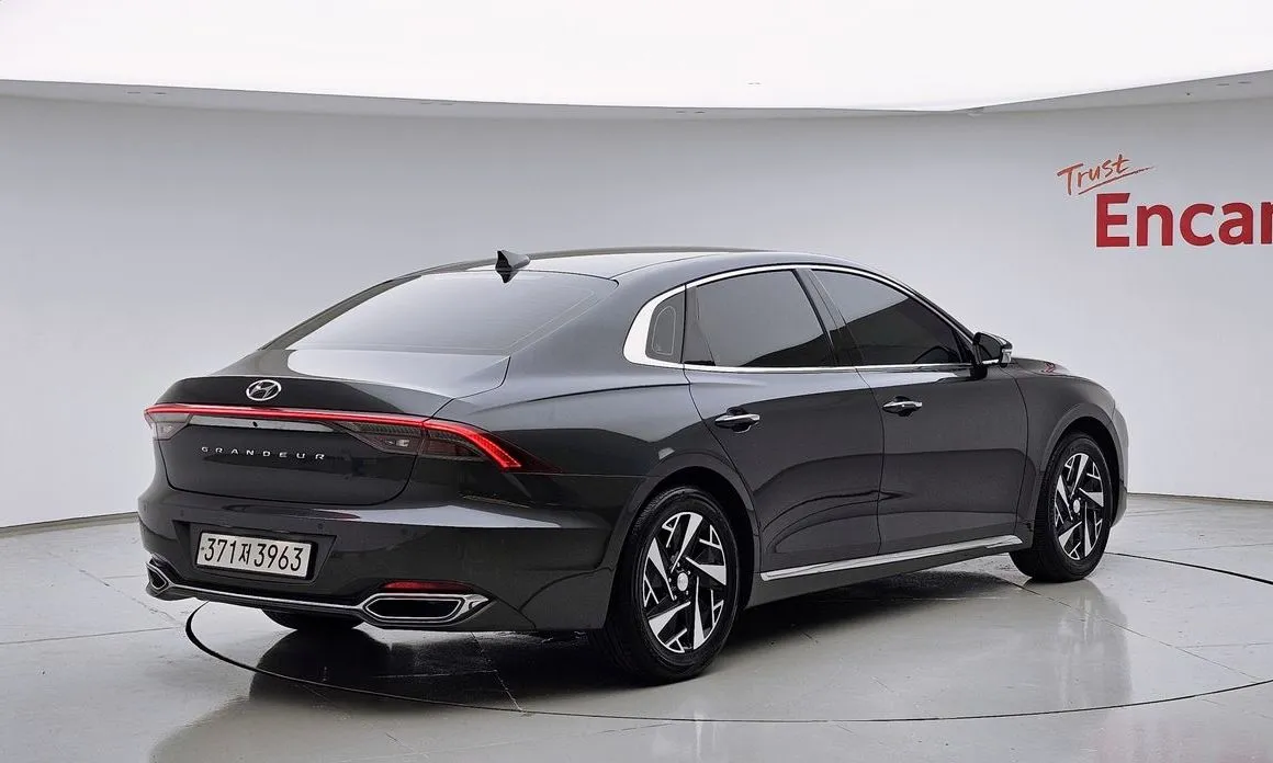 Hyundai Grandeur 2023 из KR, фото 2