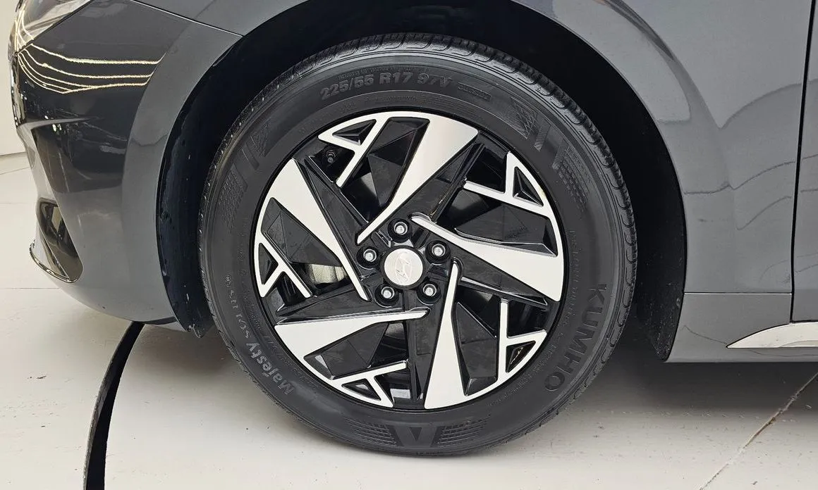 Hyundai Grandeur 2023 из KR, фото 5