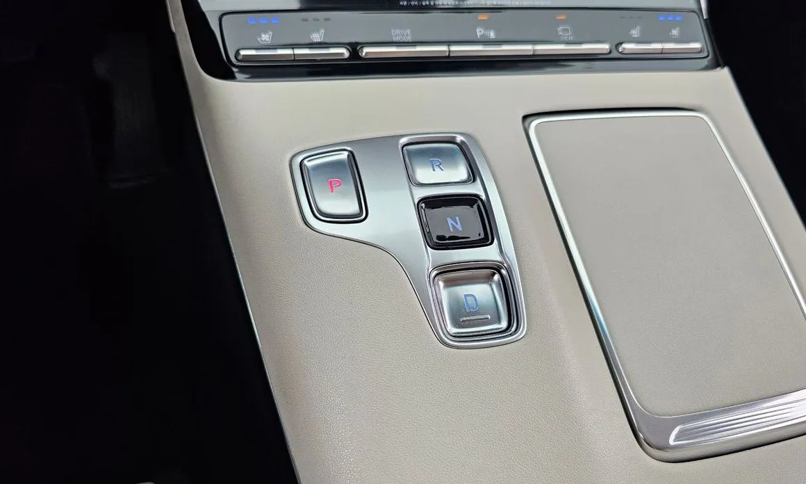 Hyundai Grandeur 2023 из KR, фото 4