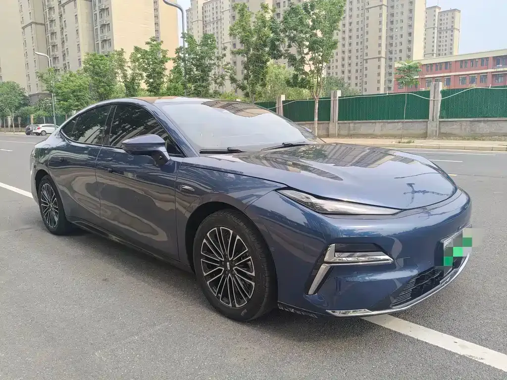 Geely Galaxy Xingyao 8 2025 из CN, фото 3