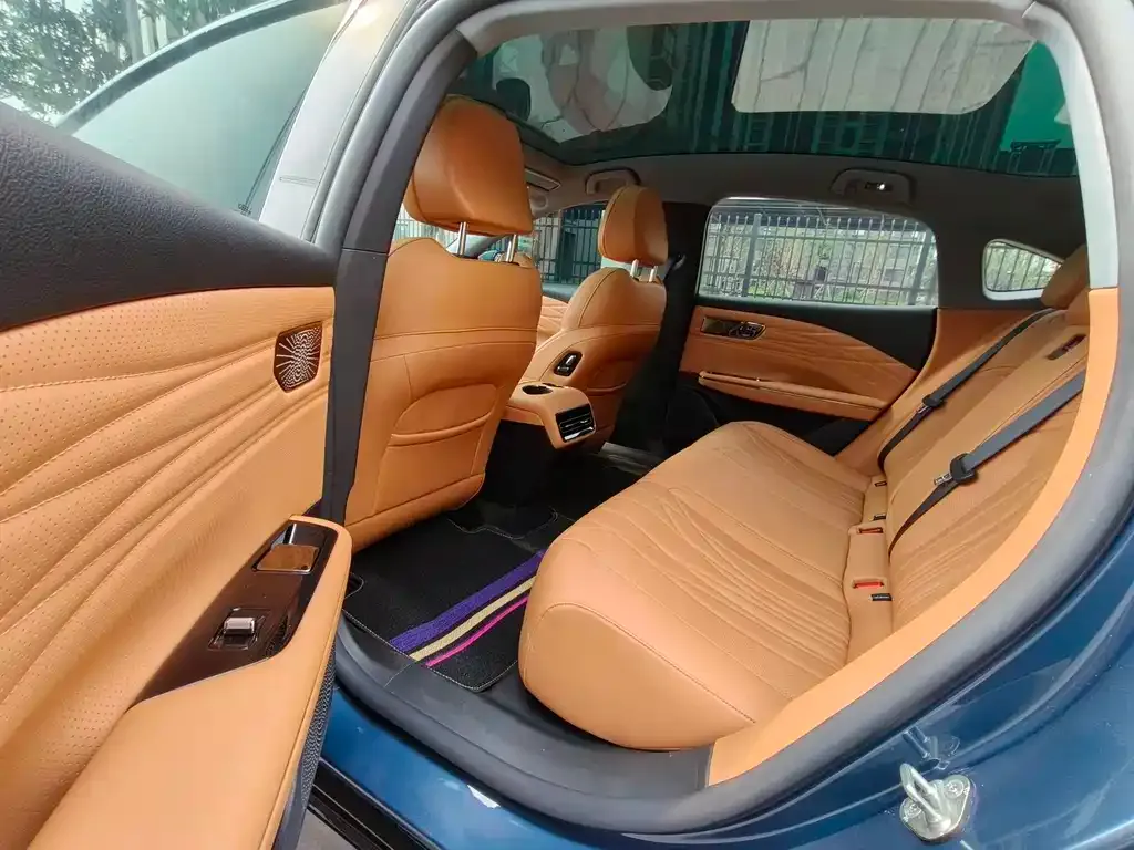 Geely Galaxy Xingyao 8 2025 из CN, фото 7