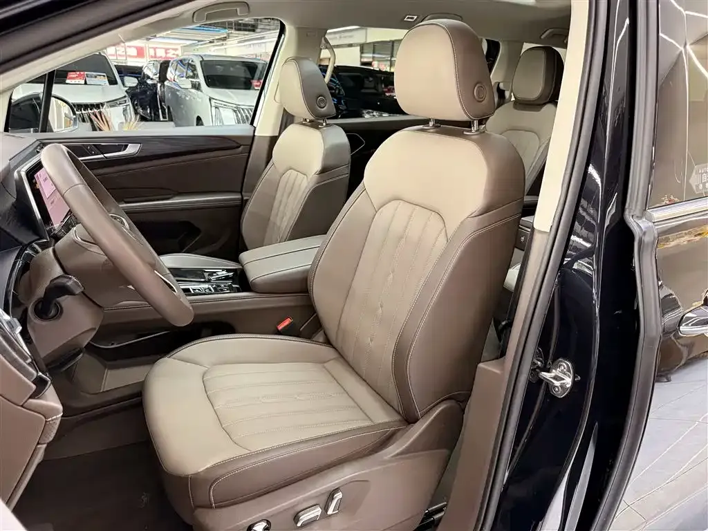 Volkswagen Viloran 2025 из CN, фото 8