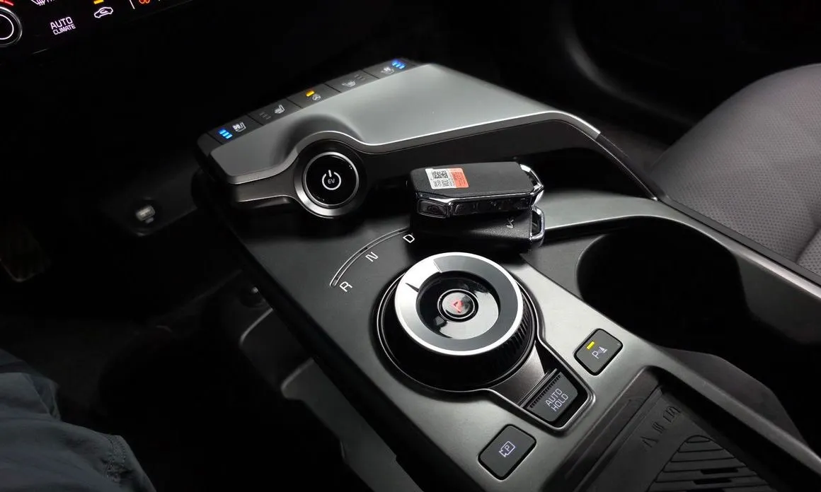 Kia EV6 2024 из KR, фото 9