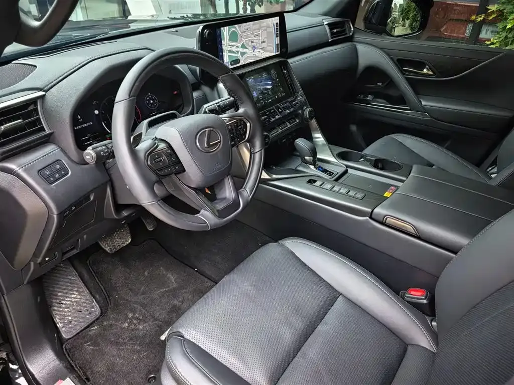 Lexus LX — фото 5