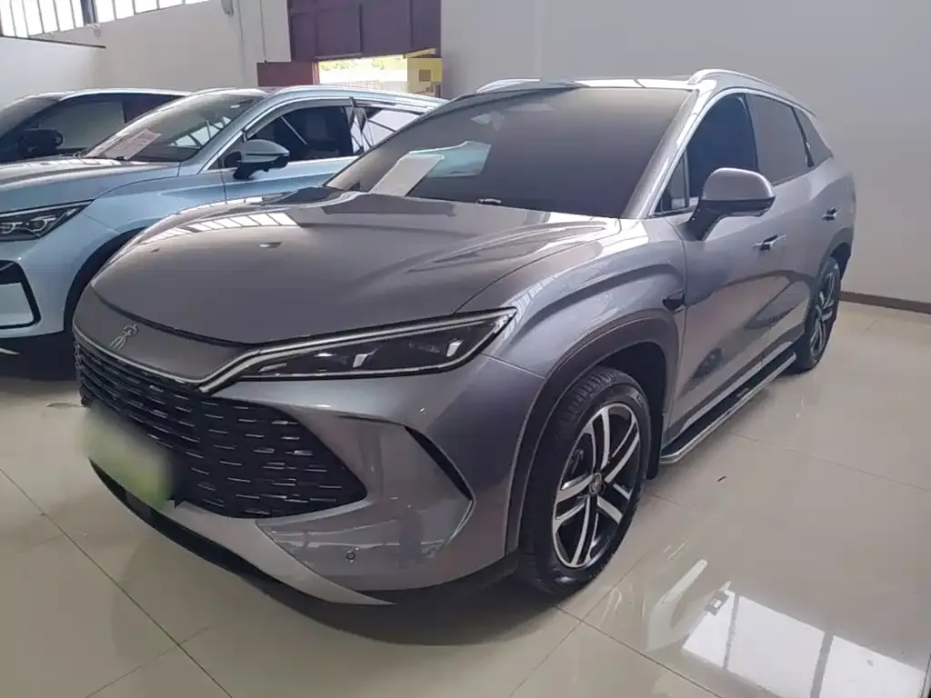 BYD L DM-i — фото 8